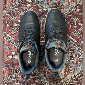 Men’s Black/Gray ECCO Hybrid Golf Shoes, size 11